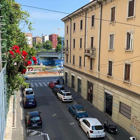 Suitelowcost Ponti Naviglio Milano Esterno foto