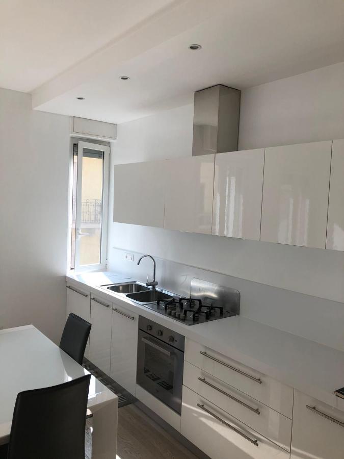 Suitelowcost Ponti Naviglio Milano Esterno foto