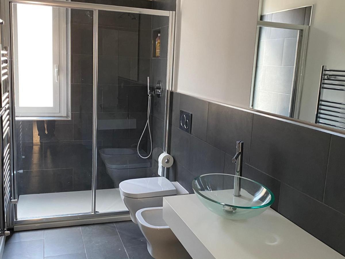 Suitelowcost Ponti Naviglio Milano Esterno foto