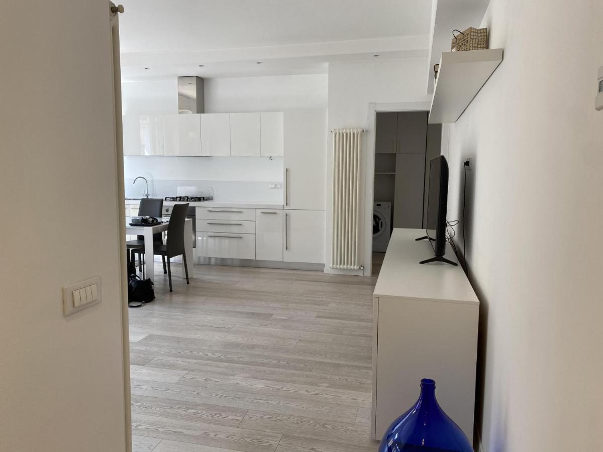 Suitelowcost Ponti Naviglio Milano Esterno foto