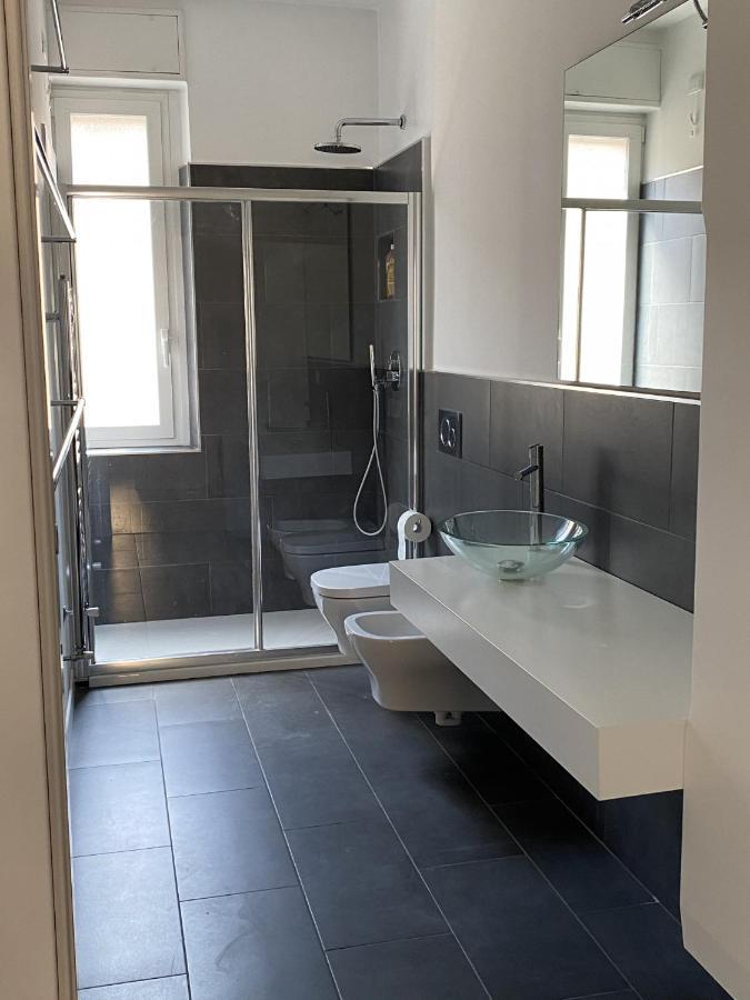 Suitelowcost Ponti Naviglio Milano Esterno foto